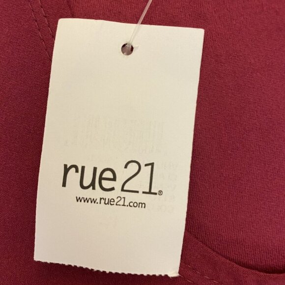 Rue 21 Women's Dress Size M Burgundy Sleeveless Pullover Stretch Knee Length NWT - Picture 2 of 12